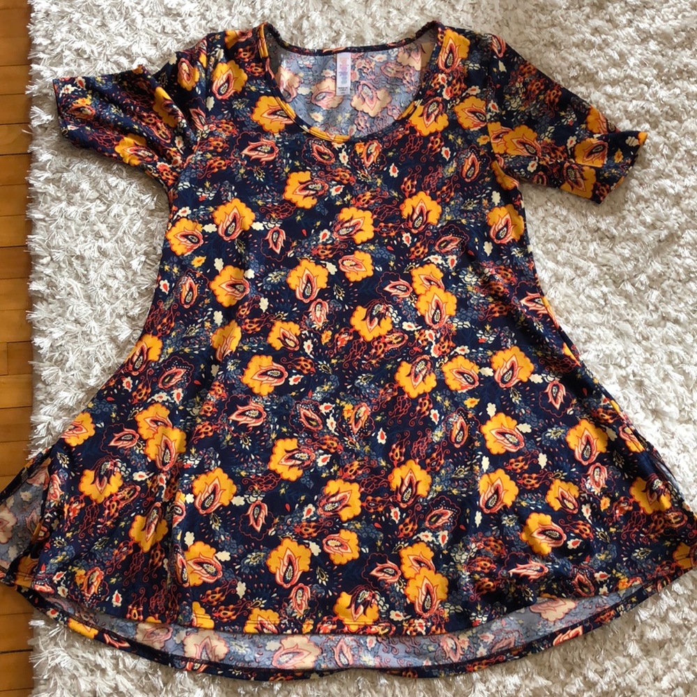 XXS LulaRoe Perfect Tee